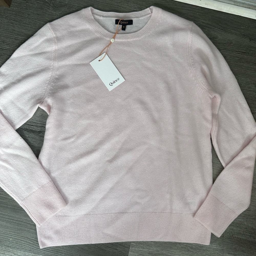 NWT 100% Cashmere Light Pink Sweater
